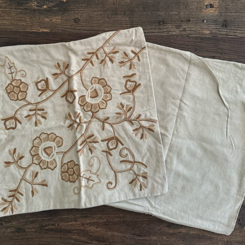 Pottery Barn New w/o Tags Embroidered Floral Pillow Covers